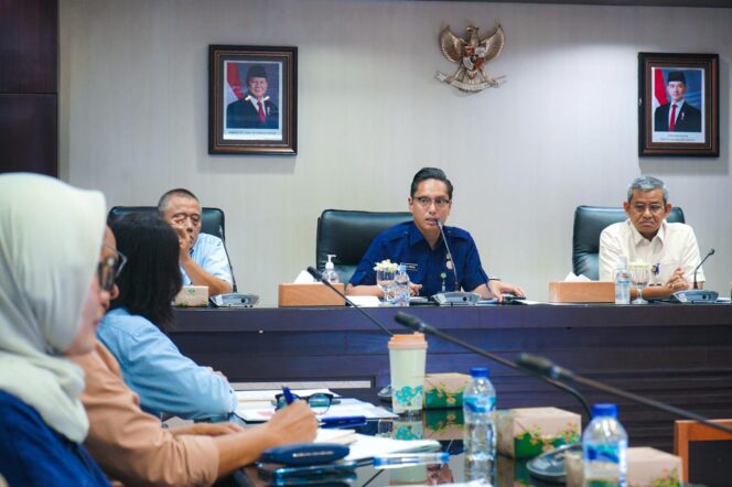 
					Walikota Medan Riko Waas Dinas PKPCKTR Medan Soal Perencanaan dan Perawatan Aset