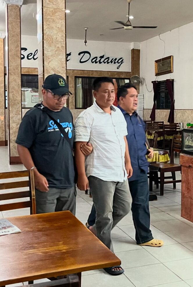 
					Setelah Erick Kurniawan, Tim Intel Kejati Sumut Kembali Amankan Agus Nugroho Terkait Limbah Pabrik