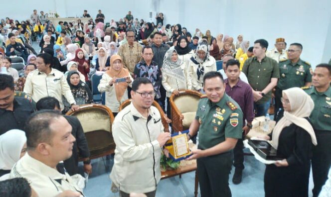 
					TNI & Universitas Dharmawangsa Gelar FGD Strategis, Sosialisasikan Hasil Kajian RUU TNI No 34 Tahun 2024