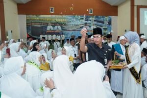 Tepung Tawari 2.635 Calon Jamaah Haji, Rico Waas Titipkan Pesan Jaga Kesehatan Dan Doakan Kota Medan