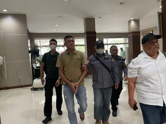 
					Tim Tabur Kejati Sumut Amankan DPO Terpidana Perkara Perzinahan di Pematang Siantar