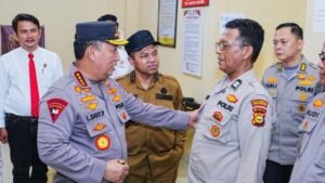 Apresiasi Personel Pemilik Pesantren Gratis, Kapolri “Perwirakan” Aiptu Jimmi
