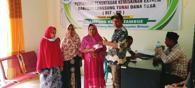 
					Dana Desa Sudah Cair, Geuchik Keude Tambue Salurkan BLT Tahap I Tahun 2025