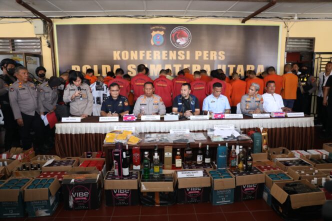 
					“Polda Sumut Bongkar Sindikat Ekstasi di Studio 21, Libatkan Residivis dan Manajer Hiburan Malam”