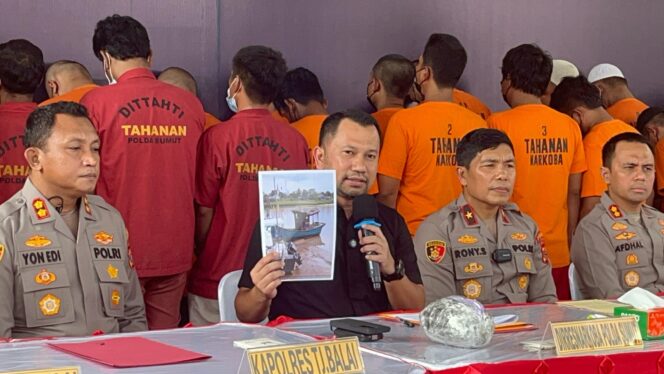 
					Polda Sumut Ungkap 2.000 Liquid Vape Mengandung Obat Keras di Labura