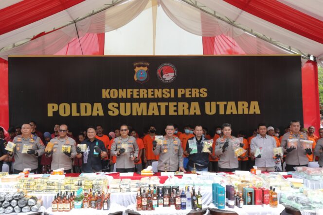 
					Aksi Masif Polda Sumut Berantas Narkoba, 2.373 Kasus Terungkap Sejak Awal 2025