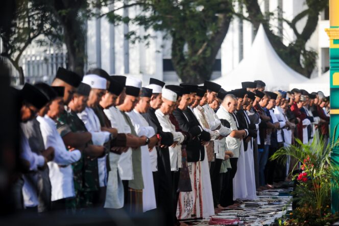 
					Maknai Iduladha, Rico Waas: Momentum untuk Meningkatkan Ketaqwaan, Keikhlasan dan Peduli Sesama