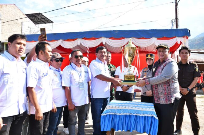 
					Bupati Caup lll Samosir Kembali Buka  29 Tim Siap Bermain