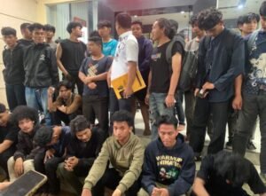 Puluhan Orang Diamankan Dalam Aksi Unjuk Rasa di Gedung DPRD Sumut Kini Dipulangkan 2 Orang Positif Narkoba ditindaklanjuti