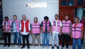 8 Orang Tersangka Dugaan Tindak Pidana Korupsi Nilai Total Proyek Mencapai Rp.43 Miliyar Lebih