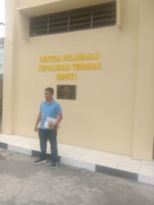 Warga Tutup Jalan Umum di Pangururan Aktivitas Masyarakat Terganggu, Minta Pemerintahan dan Aparat Penegak Hukum Bertindak 