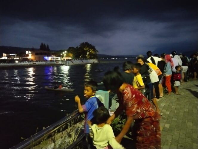
					Wisatawan Tenggelam di Terusan Tano Ponggol, Pencarian Masih Berlangsung