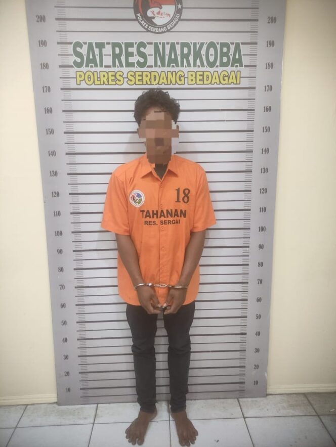 
					Tertangkap Tangan, Sat Narkoba Polres Sergai Ringkus Pengedar Sabu di Celawan