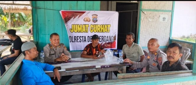 
					Melalui Program Jumat Curhat, Polresta Deli Serdang Tingkatkan Silaturahmi Masyarakat