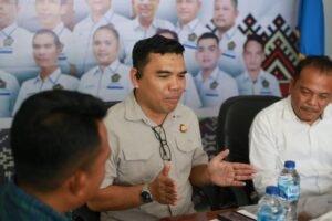 Plt Kajari Madina Yos A Tarigan Silaturahmi ke Kantor PWI Madina