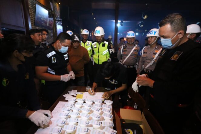 
					Polda Sumut Intensifkan Razia untuk Cegah Penyalahgunaan Narkoba di Tempat Hiburan Malam