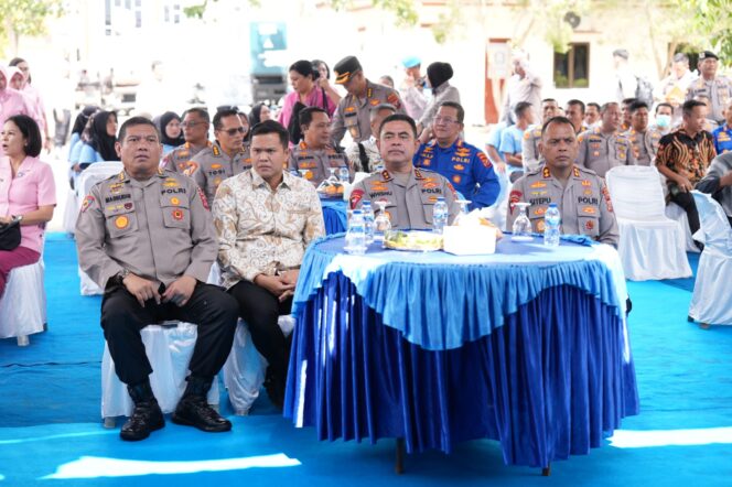 
					Kapolda Sumut Irjen Pol Whisnu Hermawan Februanto Resmikan Gedung Aula Tathya Dharaka dan Dapur SPPG Polres Sergai