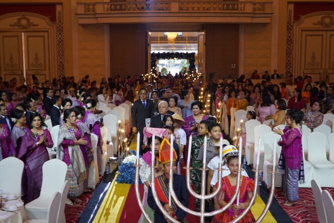 
					Kejaksaan Tinggi Sumatera Utara Rayakan Natal Bersama 2025, Dr.Harli Siregar: “Natal Sebagai Momentum Impelementasi Kasih Dalam Penegakan Hukum Yang Humanis Dan Berkeadilan