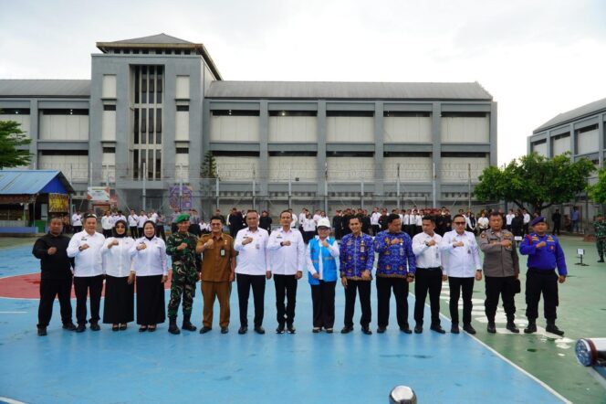 
					Rutan Kelas I Medan Ikuti Apel Siaga Nataru, Perkuat Kesiapsiagaan dan Sinergi Pengamanan