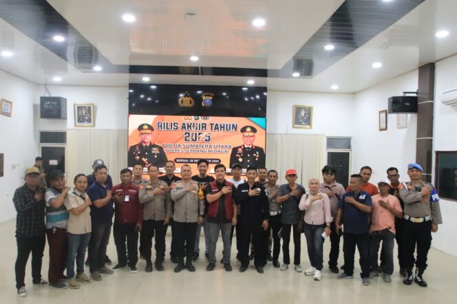 
					Polres Serdang Bedagai Rilis Akhir Tahun 2025, Gangguan Kamtibmas Naik, Narkoba Ganja Melonjak Tajam
