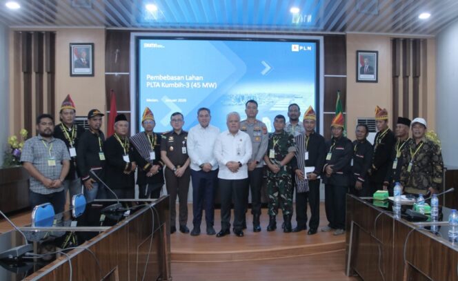 
					Kejaksaan Tinggi Sumatera Utara Kawal Rencana Pembebasan Lahan Masyarakat Adat Untuk Pembangunan Pembangkita Listrik Tenaga Air (PLTA) Kumbih 45 MW Di Kabupaten Pakpak Barat