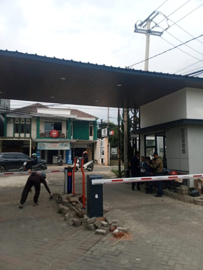 
					Sistem Palang Parkir Otomatis Cashless Kian Meluas di Indonesia: Implementasi Multilokasi hingga Proyek Nasional