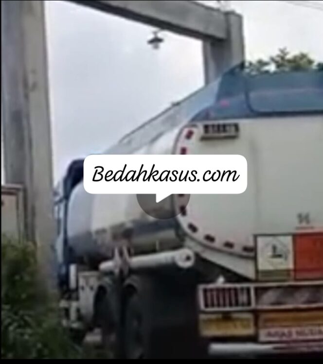 
					Gudang Penimbunan BBM di Jati Rejo Percut Sei Tuan Terus Beroperasi Tak Tersentuh Hukum, Polda Sumut Katakan Begini