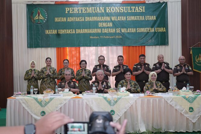 
					Dihadiri Pejabat Utama Kejati Sumatera Utara Beserta Para Kajari, Ikatan Adhyaksa Dharmakarini (IAD) Beserta Jajaran Gelar Pertemuan Konsultasi