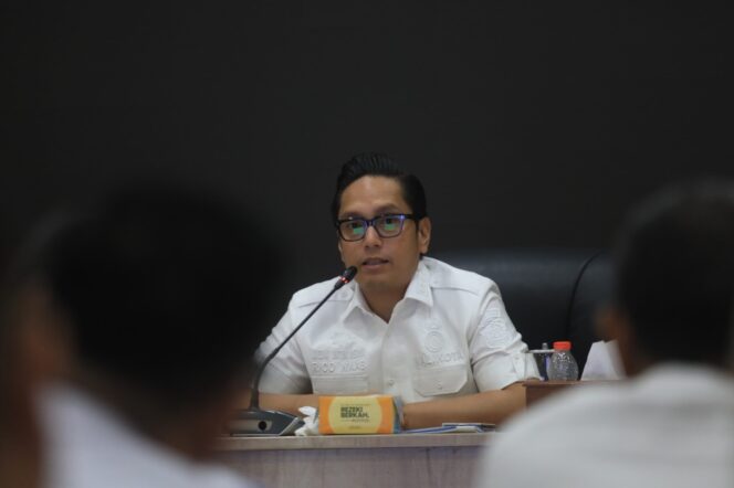 
					Perkuat Pengawasan Lewat SAPA KOTA, Rico Waas Ultimatum Camat: Tak Ada Lagi Sampah Berserakan Di Medan!