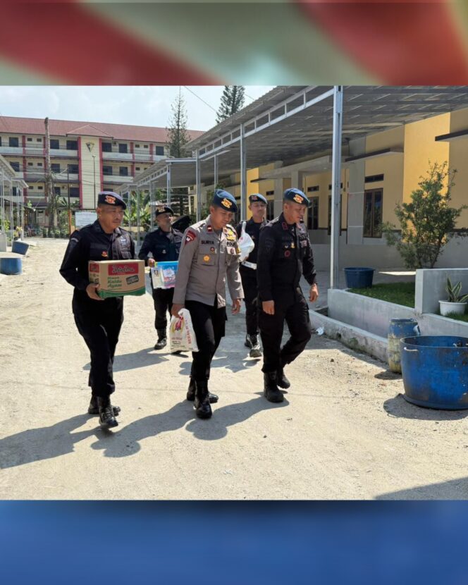 
					Solidaritas Brimob Polda Sumut: Kunjungan dan Bantuan untuk Rekan yang Sakit Menahun
