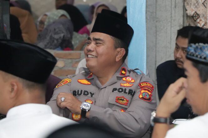 
					Safari Ramadhan Wagub Sumut di Sergai, Hibah Rp150 Juta, Polres Sergai Siap Dukung Kegiatan Keagamaan Demi Masyarakat Damai