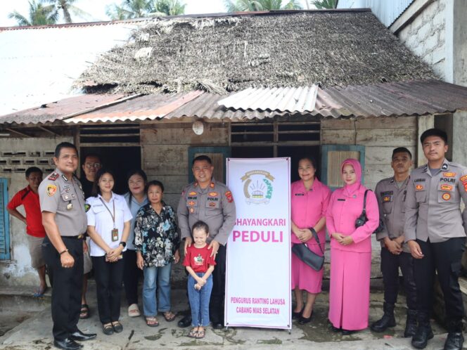 
					Polres Nias Selatan Jalin Kerjasama dengan Rumah Sakit Bhayangkara Polda Sumut dan Memberikan Bantuan Kesehatan Kepada Anak Penderita Stunting di Kabupaten Nias Selatan