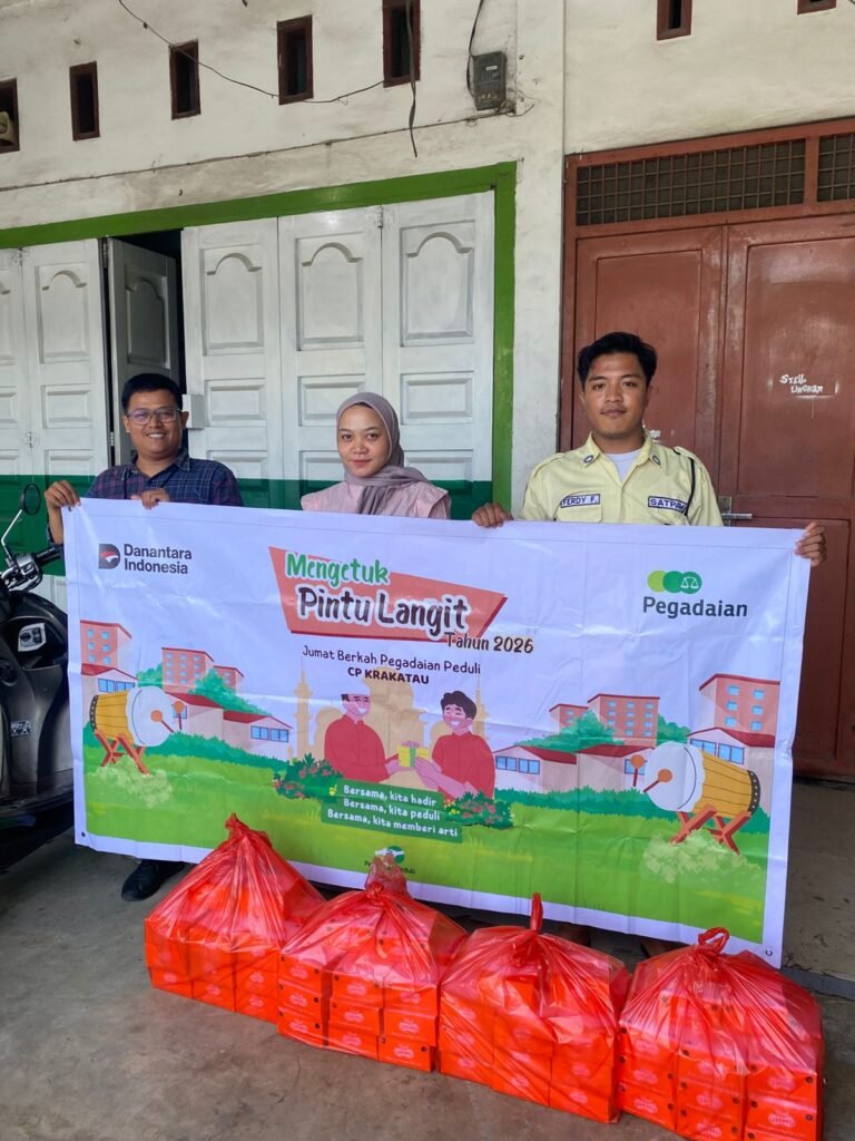 Pegadaian Cabang CP Krakatau Konsisten Gelar Sedekah Jumat, Salurkan Bantuan untuk Masyarakat Sekitar