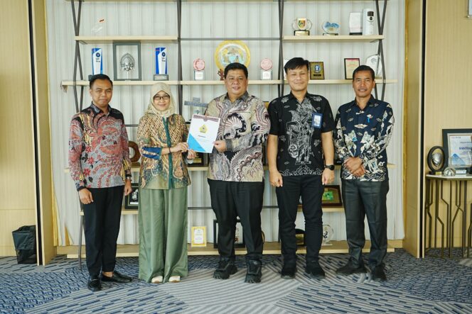 
					Bupati Samosir kunjungi bakti KOMDIGI,Usulkan penanganan BLANK SPOT