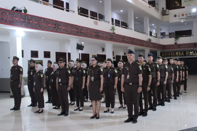 
					Upacara Pelantikan dan Pengambilan Sumpah Pegawai Negeri Sipil di Lingkungan Kejaksaan Tinggi Sumatera Utara