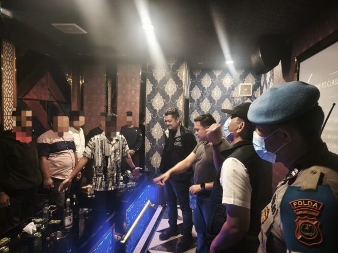 
					Razia Capital Building Medan, Polda Sumut Tes Acak 19 Pengunjung untuk Deteksi Narkoba dan Vape Etomidate