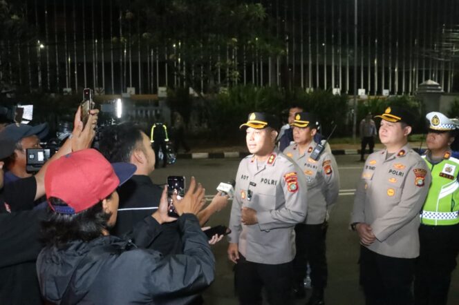 
					Patroli dan Razia Stasioner Polres Tangerang Selatan, Dua Terduga Pembawa Narkotika Diamankan