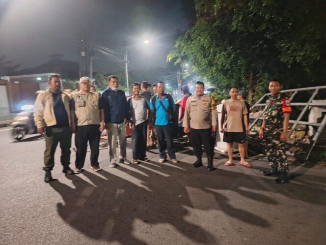 
					Kolaborasi TNI, Polri dan Warga Perkuat Keamanan Malam Hari di Rawamangun