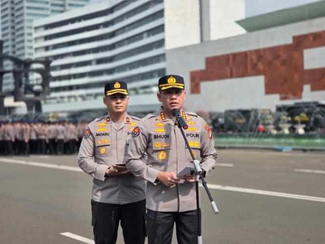 
					Mahasiswa Akan Gelar Aksi Penyampaian Pendapat di DPR hingga Monas, Polda Metro Jaya Siagakan 6.675 Personel