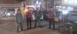 Babinsa dan Bhabinkamtibmas Matraman Bergerak! Patroli Gabungan Sisir Titik Rawan Demi Jaga Kondusivitas Wilayah