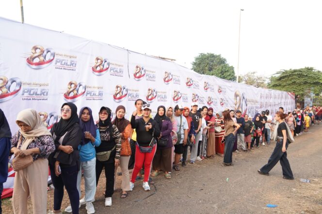 
					Wakapolri Buka Pekan Olahraga Polri Hari Bhayangkara ke-80, Tegaskan Semangat “Polri untuk Masyarakat”