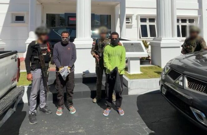 
					Satgas Operasi Damai Cartenz Limpahkan Dua Tersangka Kasus Pembunuhan dan Penembakan ke Kejaksaan Negeri Jayawijaya
