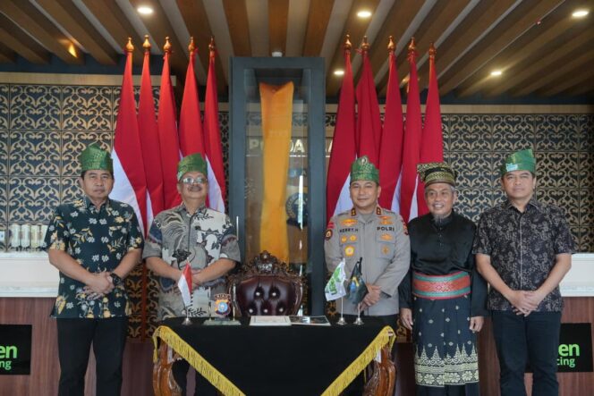 
					Kadiv Humas Polri: Jejaring 79 Pusat Studi Kepolisian Perkuat Transformasi Polri Berbasis Riset, Riau Hadirkan Terobosan Green Policing