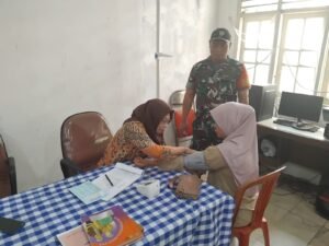 Wujud Nyata Kepedulian TNI Terhadap Kesehatan Masyarakat, Koramil Matraman Gelar Bakti Kesehatan Teritorial