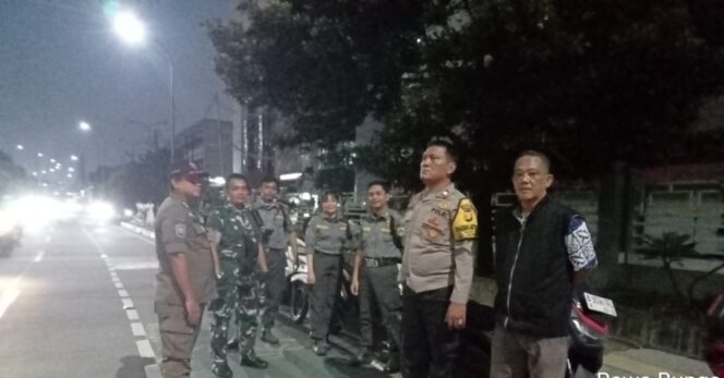 
					Babinsa Koramil 01/Jatinegara Bersama Komduk Gelar Patroli Malam, Perkuat Sinergi Jaga Keamanan Wilayah