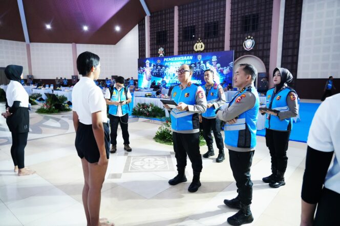 
					Seleksi Taruna Akpol Masuk Tahap Akhir, Wakapolri Pimpin Pemeriksaan Penampilan 404 Catar