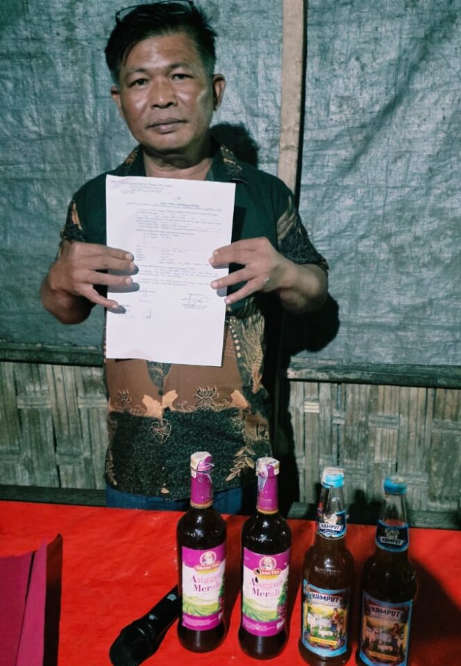 
					Tekan Angka Kejahatan Penyakit Masyarakat, Polsek Dolok Masihul Sita Puluhan Botol Miras Tanpa Izin