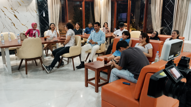 
					Seru-seruan, Talent Jaya Sinema Gelar Nobar Sinetron “Terikat Janji”