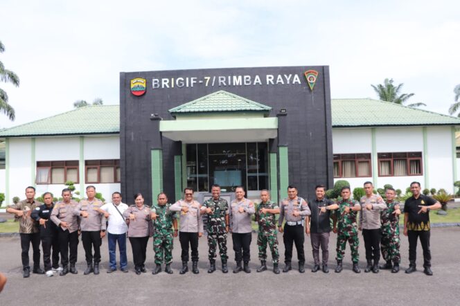 
					Perkuat Sinergitas TNI-Polri, Kapolres Sergai Sambangi Brigif 7/Rimba Raya dan Gelar Latihan Menembak Bersama