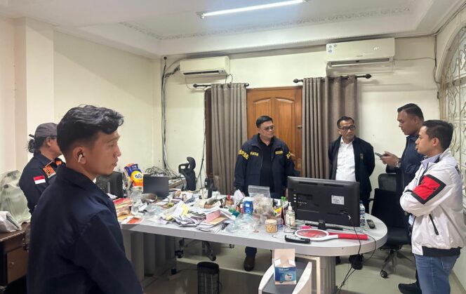 
					Dittipideksus Bareskrim Polri Bongkar Mafia Emas! Aliran Dana Dicuci ke 15 Rekening